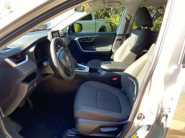 Used 2025 Toyota RAV4 LE AWD/4WD image 10