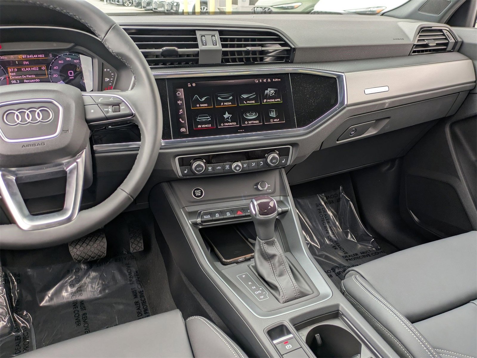 New 2025 Audi Q3 2.0T Premium image 6