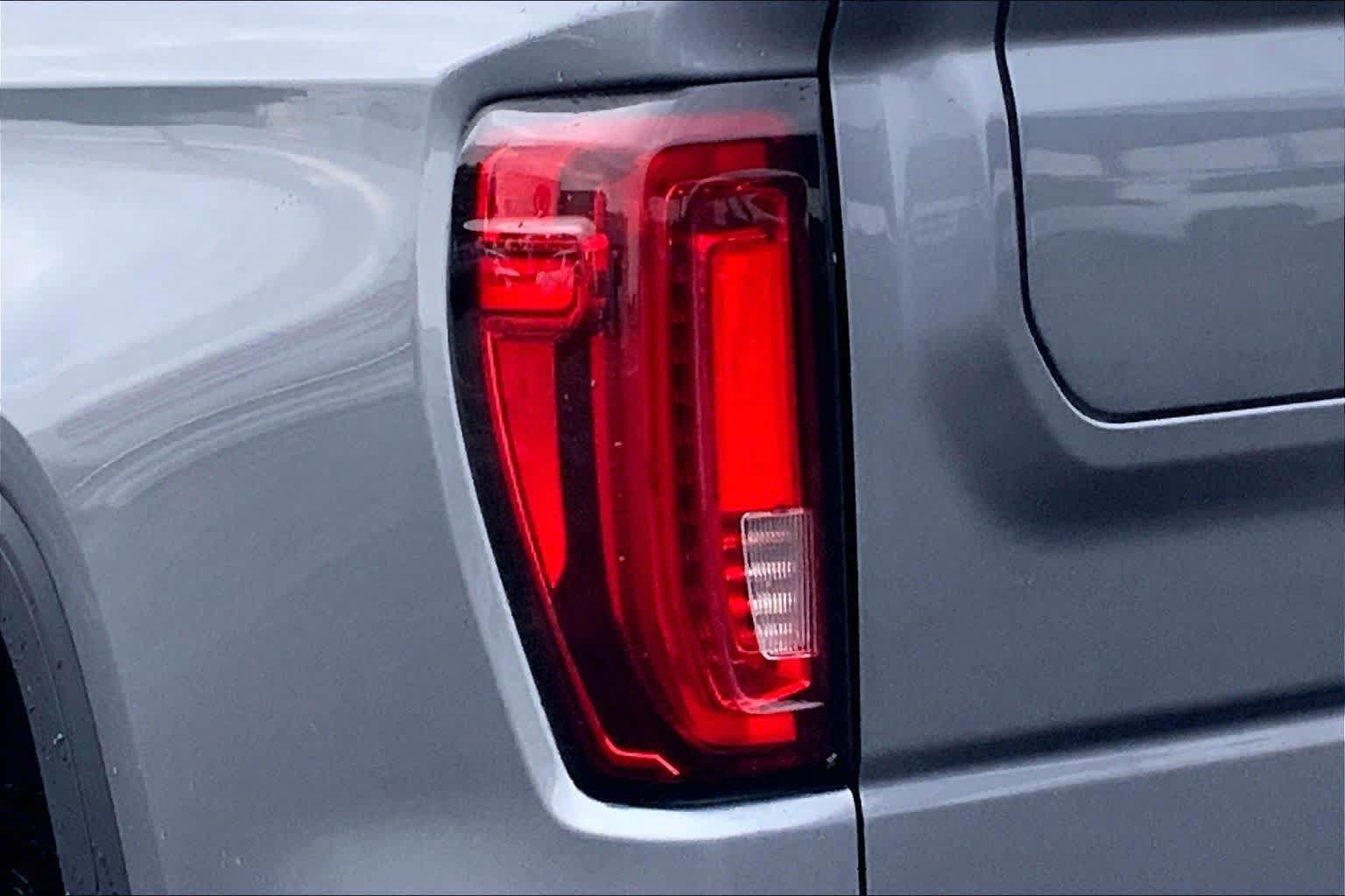 Used 2019 GMC Sierra 1500 AT4 w/ AT4 Premium Package AWD/4WD image 29