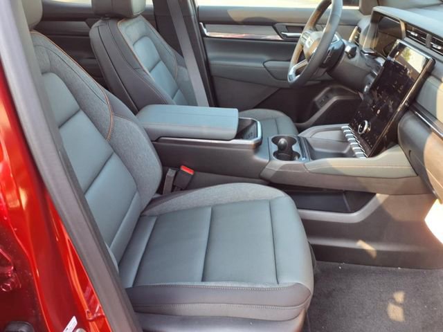 New 2026 GMC Terrain AT4 w/ Convenience Package III image 24