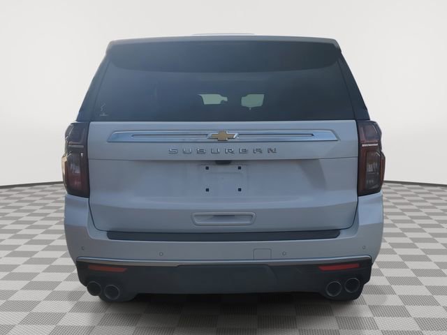 Used 2024 Chevrolet Suburban High Country AWD/4WD image 5