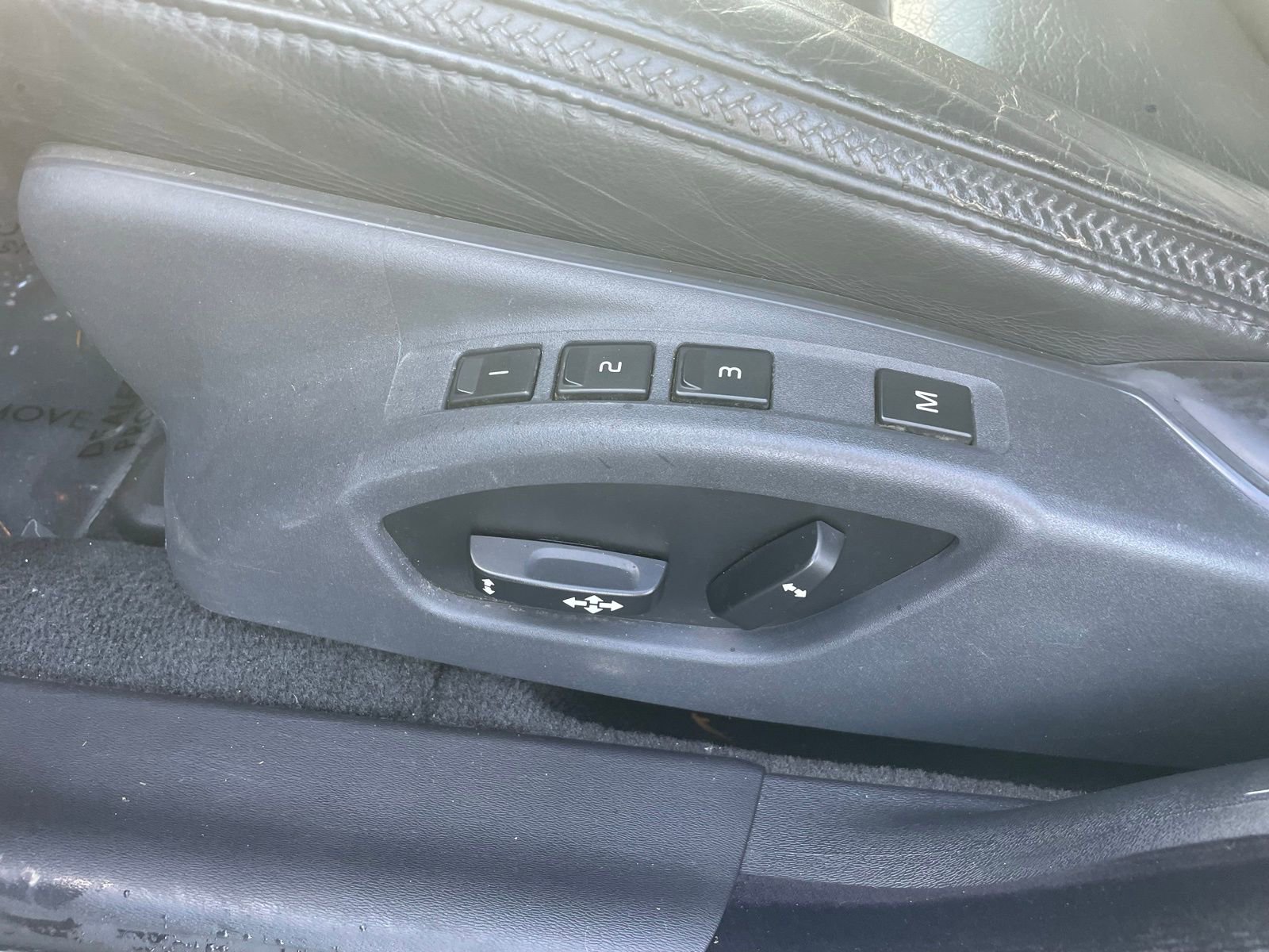 Used 2008 Volvo XC70 3.2 image 14