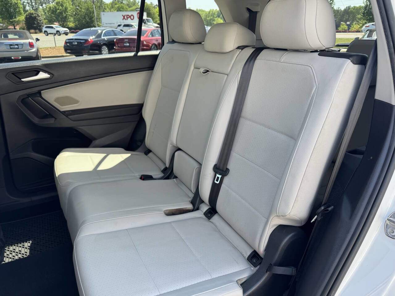 Used 2021 Volkswagen Tiguan SE image 11