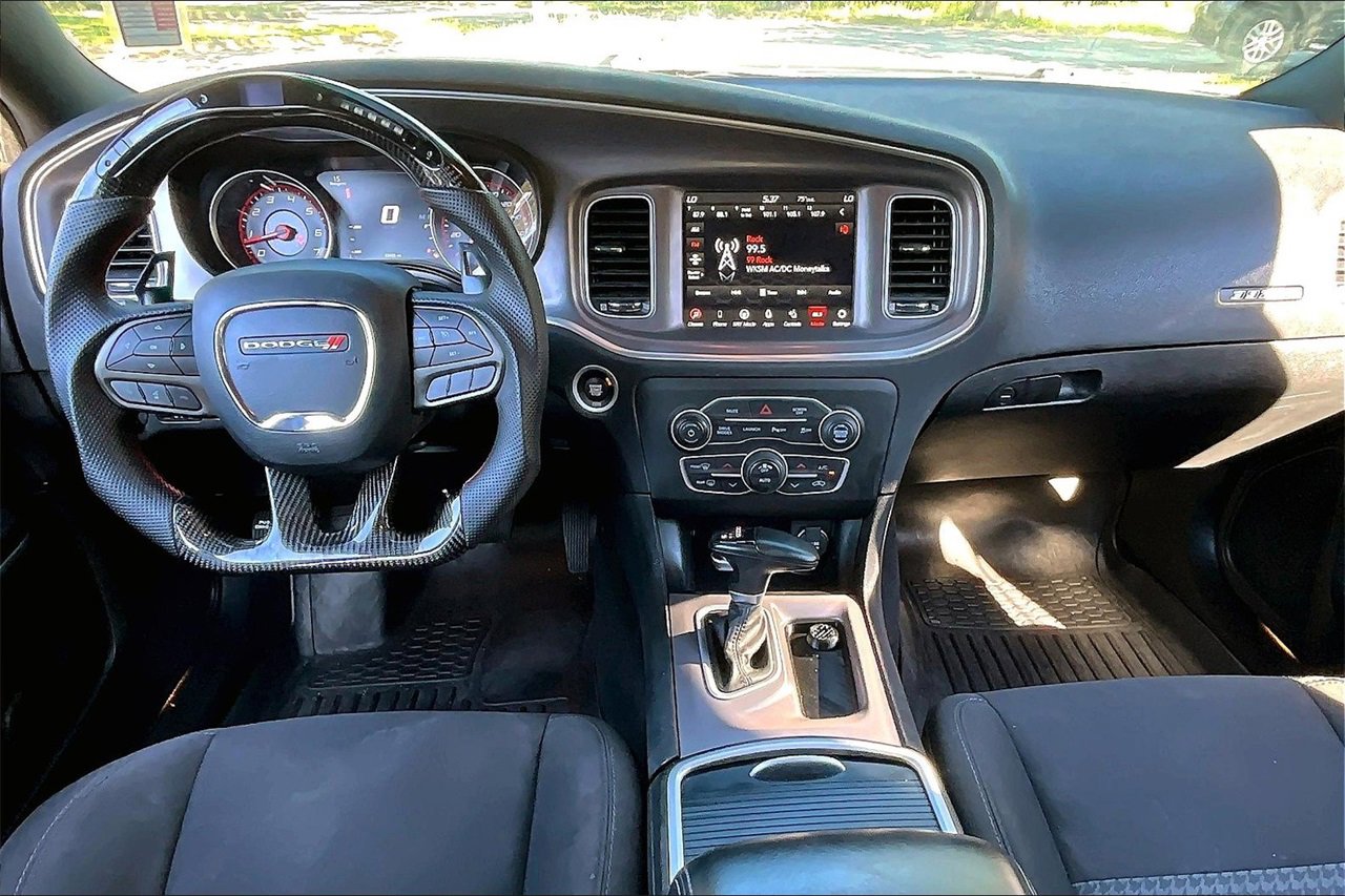 Used 2022 Dodge Charger Scat Pack image 7