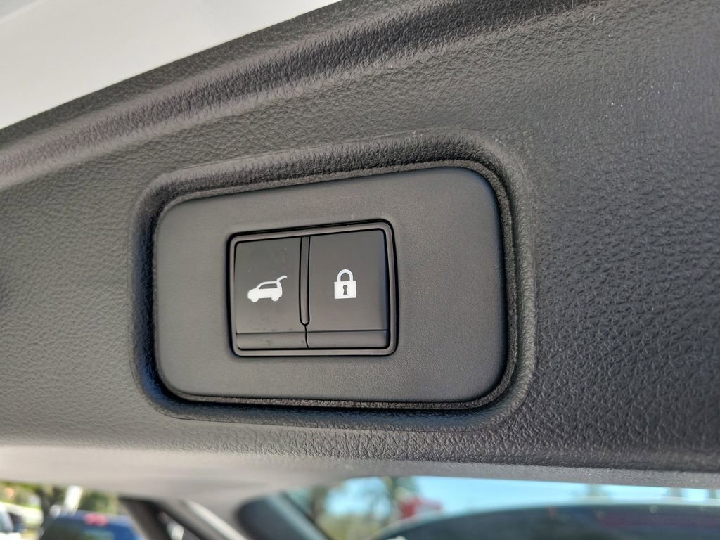 New 2026 Nissan Pathfinder Platinum image 11