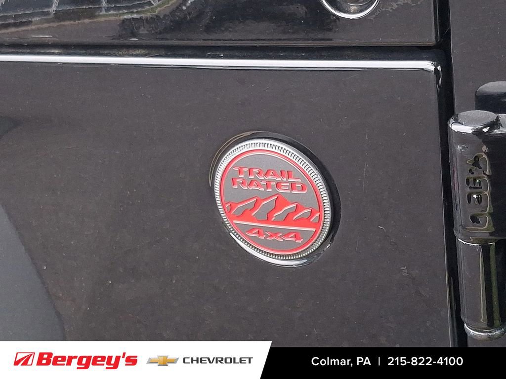 Used 2025 Jeep Wrangler Unlimited Rubicon AWD/4WD image 32