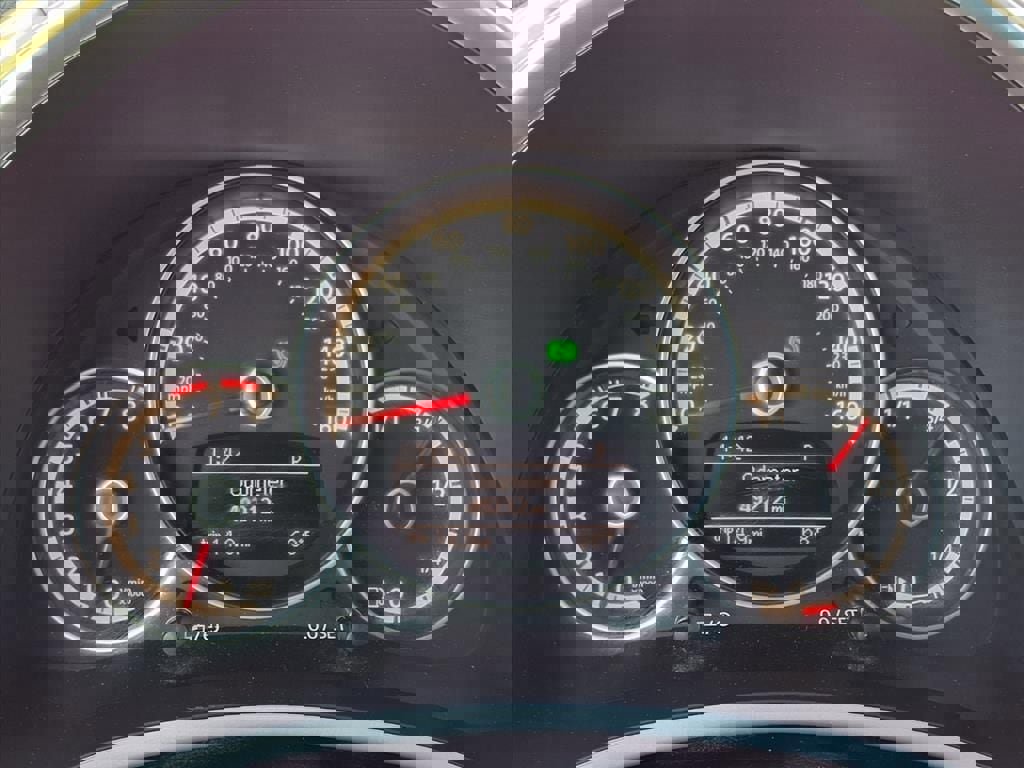 Used 2014 Volkswagen Beetle 2.5 image 29