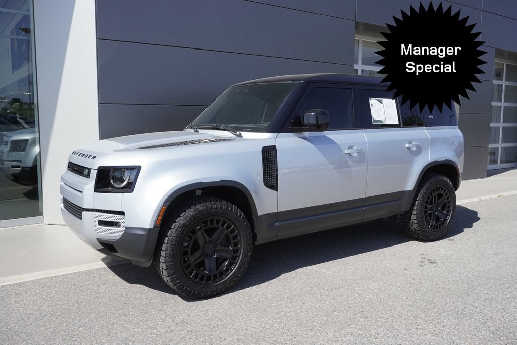 Used 2024 Land Rover Defender 110 SE AWD/4WD image 3