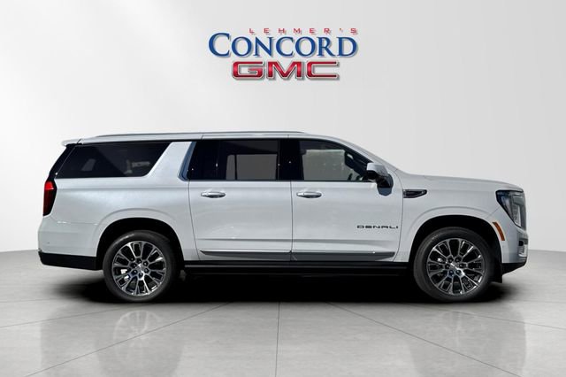 New 2026 GMC Yukon XL Denali image 3