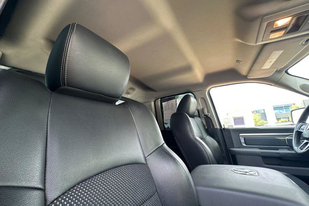 Used 2019 RAM 1500 Warlock w/ Electronics Group RWD image 16