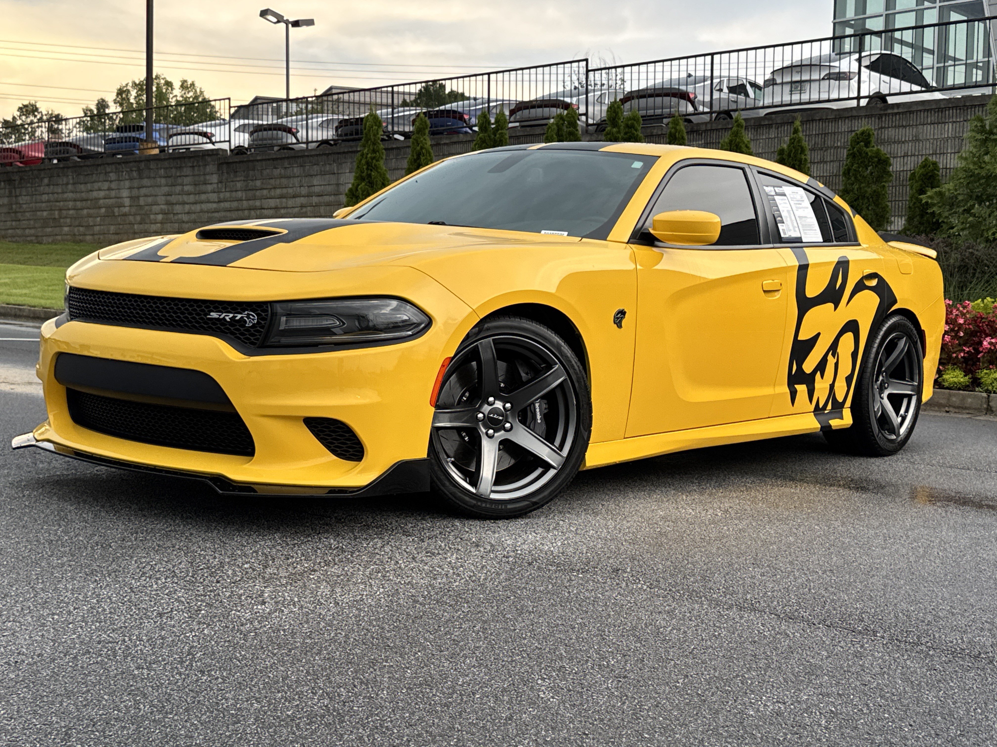 Used 2018 Dodge Charger SRT Hellcat RWD image 5