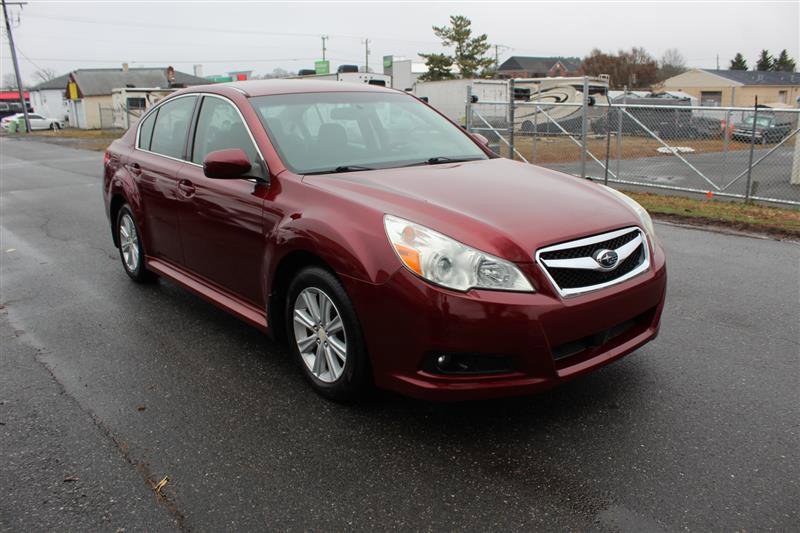 Used 2010 Subaru Legacy 2.5i Premium AWD/4WD image 5