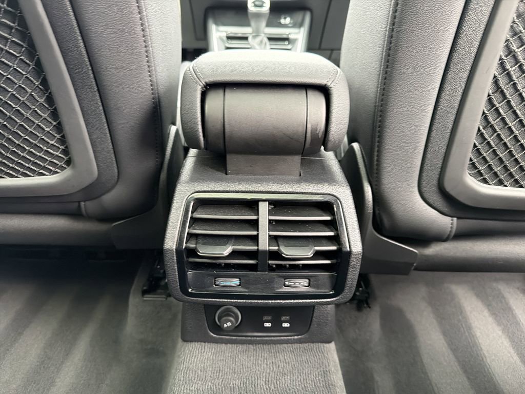 Used 2025 Audi Q3 2.0T Premium image 23