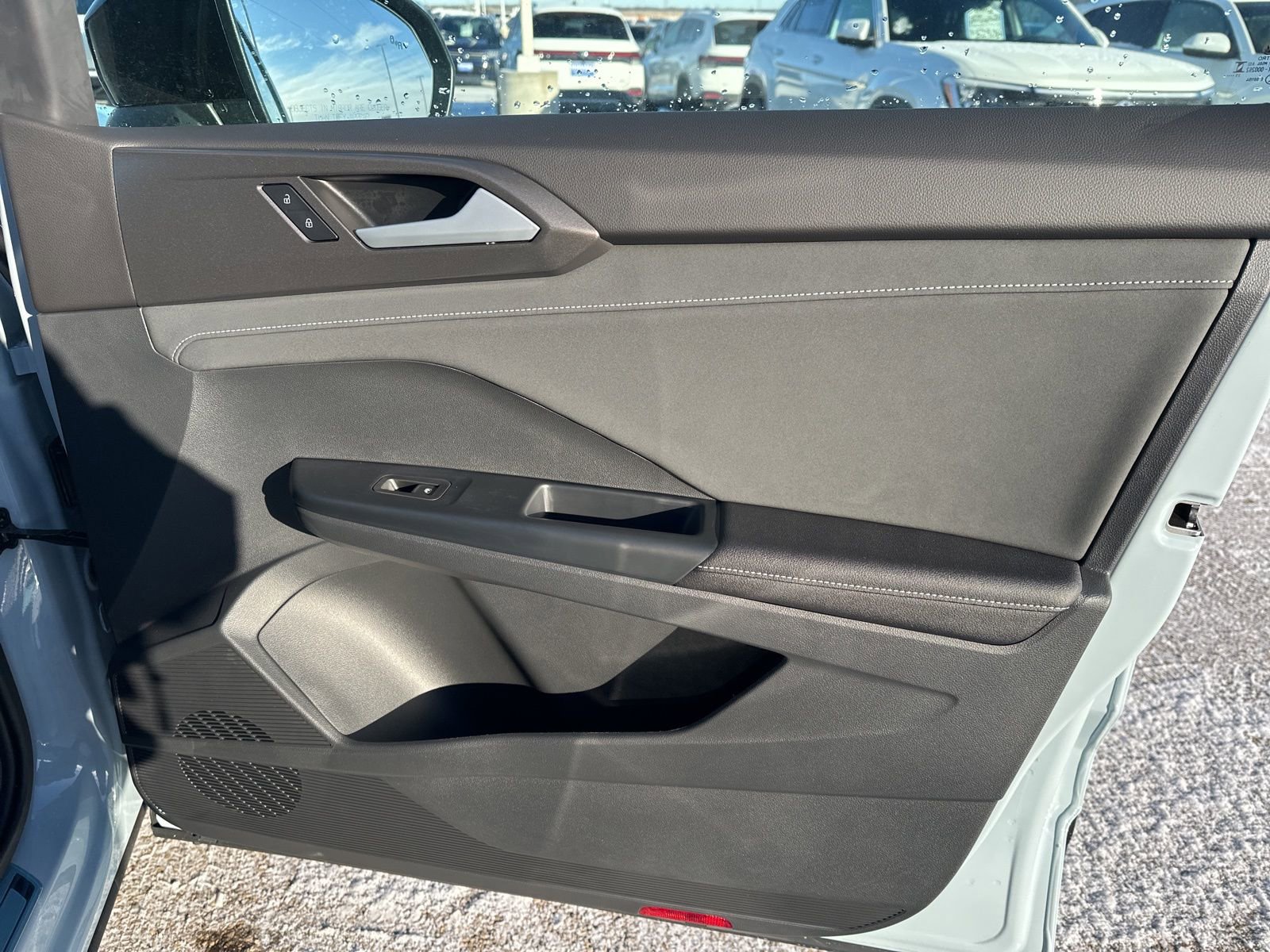 New 2026 Volkswagen Taos SE image 35