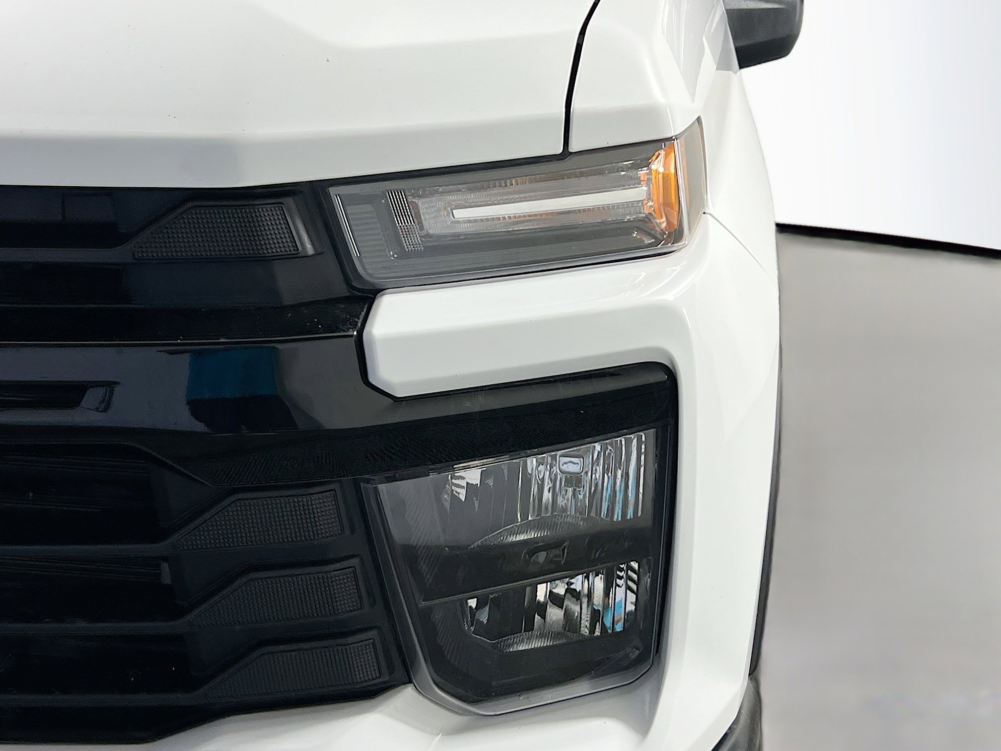 Used 2025 Chevrolet Silverado 2500 W/T w/ WT Convenience Package AWD/4WD image 9