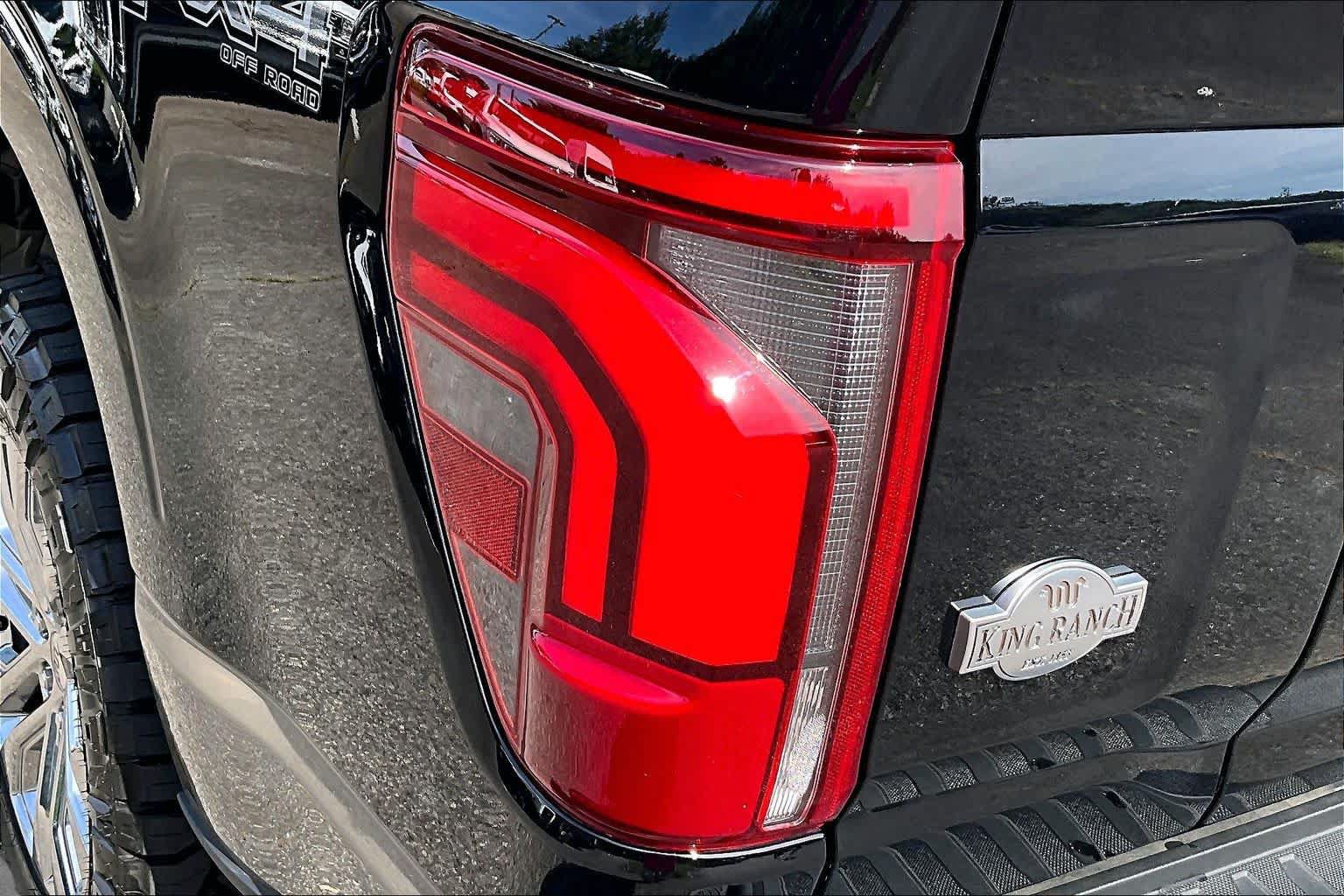 Used 2025 Ford F150 King Ranch w/ FX4 Off-Road Package AWD/4WD image 28