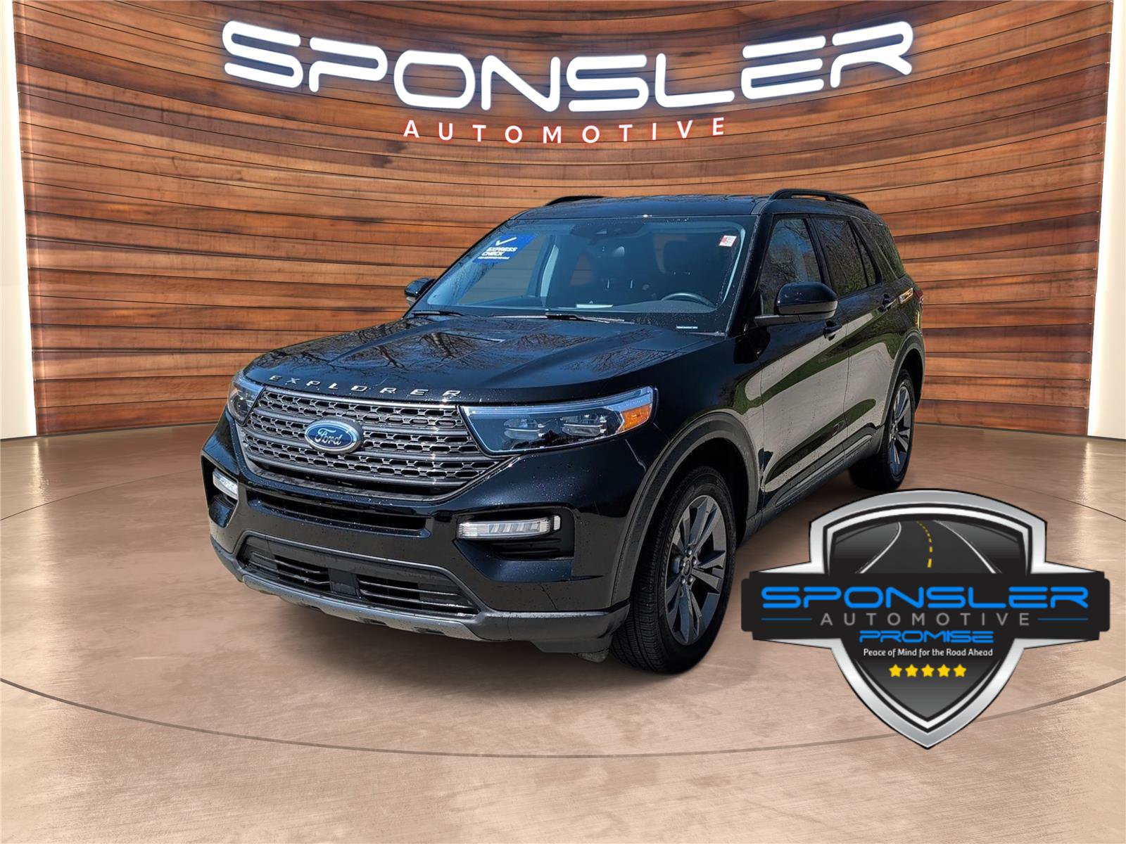 Certified 2024 Ford Explorer XLT w/ Equipment Group 202A
