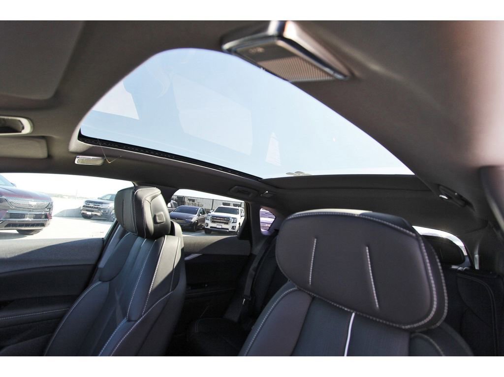 New 2026 Cadillac Optiq Sport 2 image 22