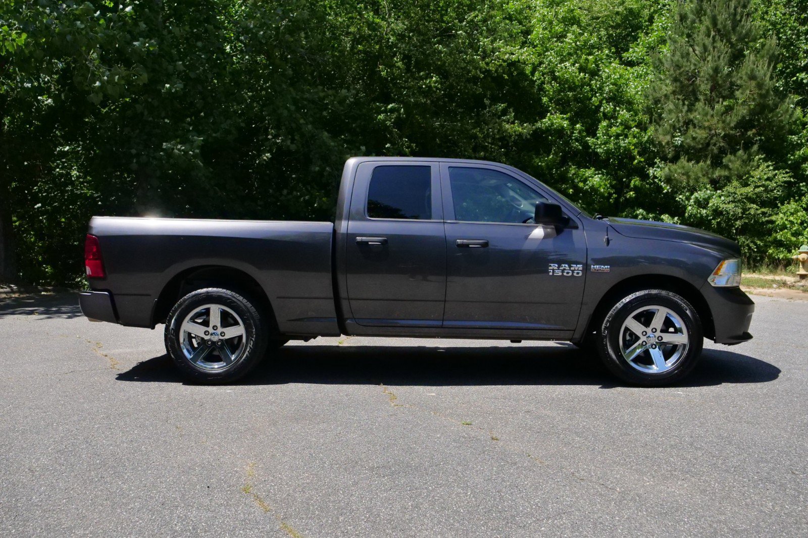 Used 2014 RAM 1500 Express RWD image 36
