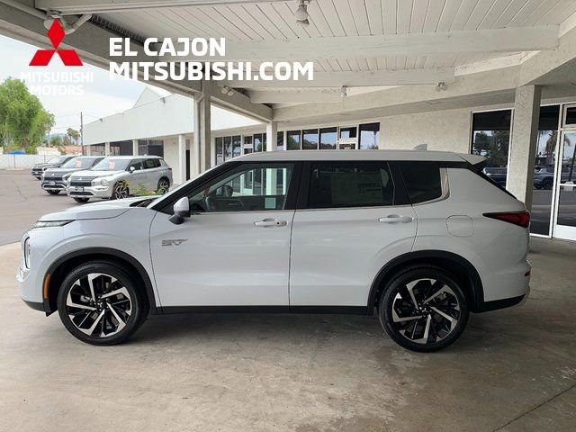New 2025 Mitsubishi Outlander SE image 7