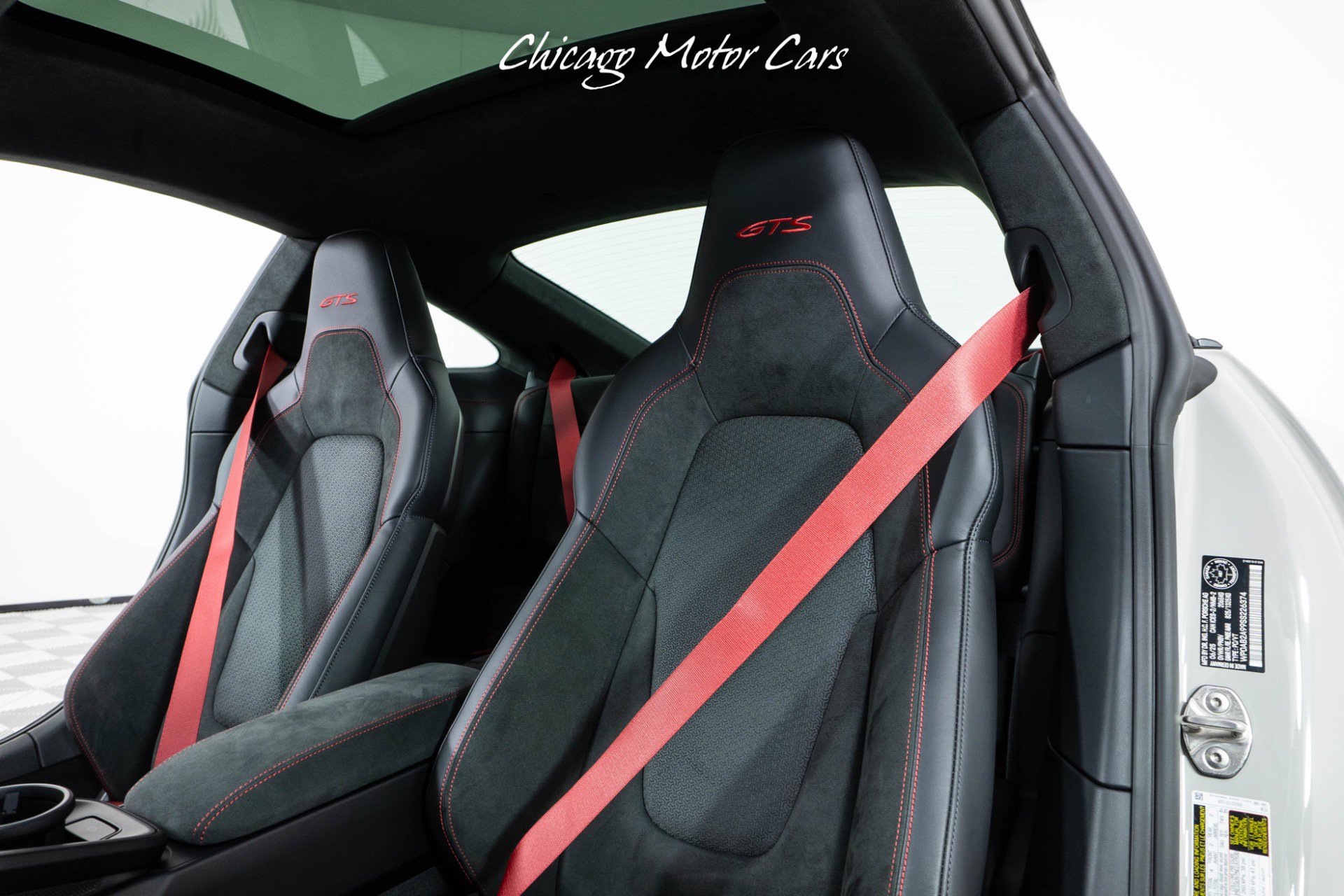 Used 2025 Porsche 911 GTS image 25