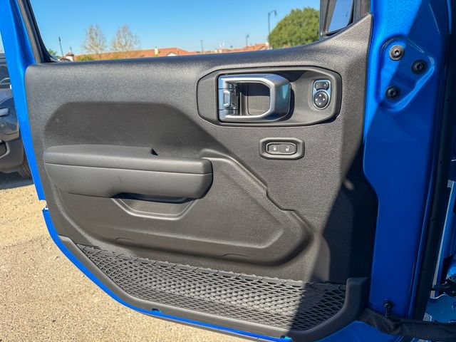 New 2026 Jeep Wrangler Unlimited Rubicon AWD/4WD image 14