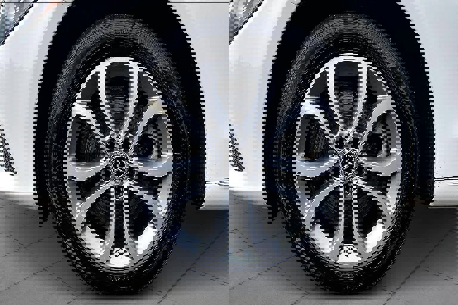 Used 2018 Mercedes-Benz C 300 4MATIC Sedan image 11