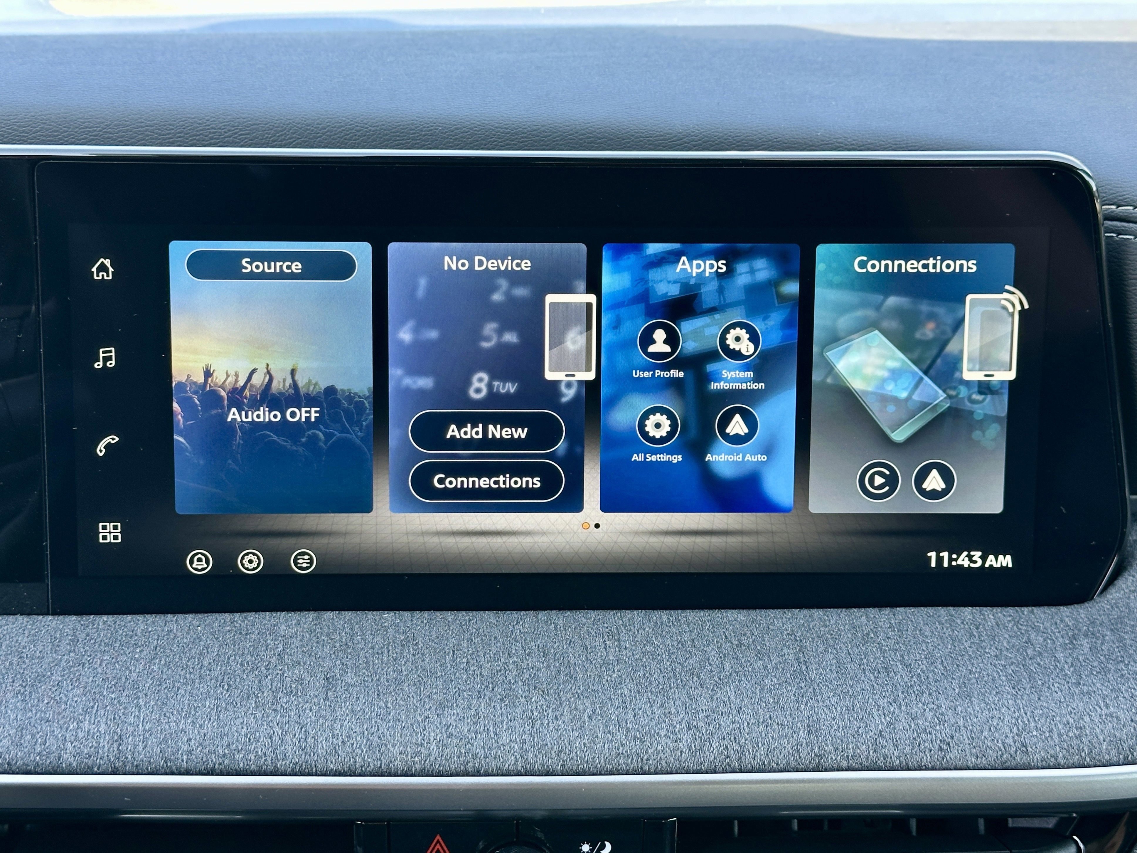 Used 2026 Nissan Kicks SV w/ Charging Package AWD/4WD image 16