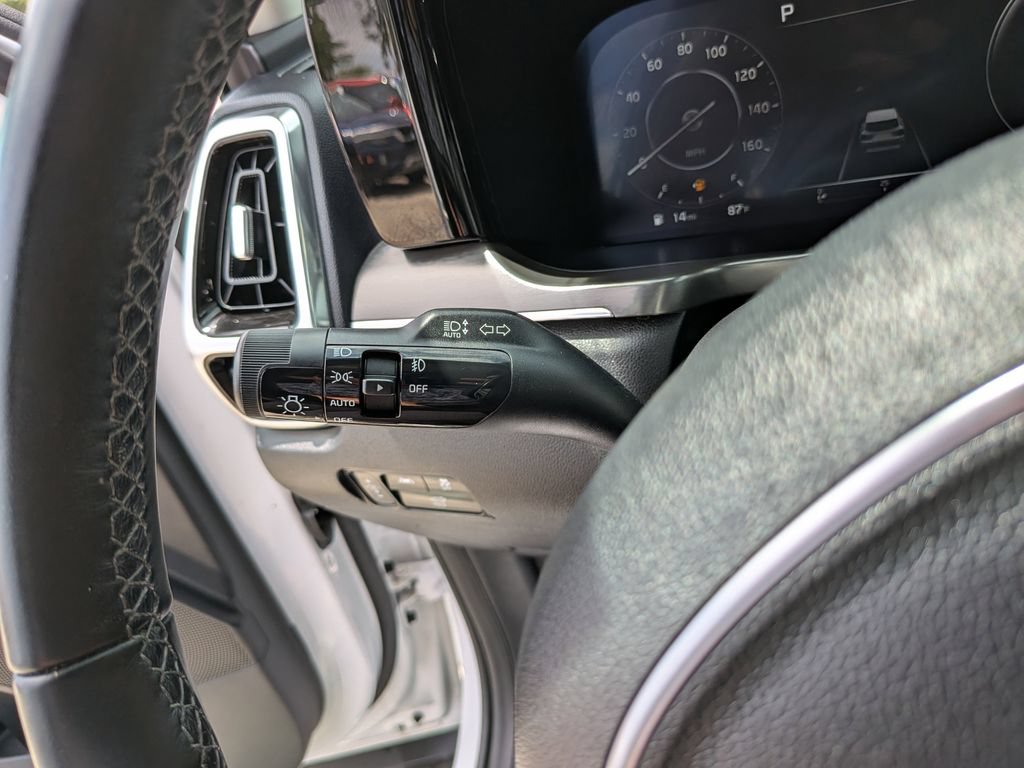 Certified 2023 Kia Sorento SX AWD/4WD image 34
