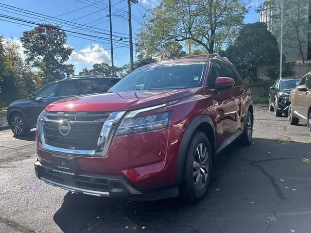 Certified 2024 Nissan Pathfinder SL image 5