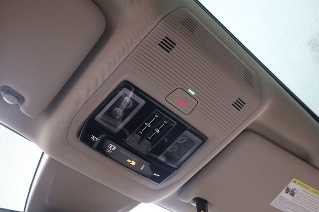 New 2026 Volkswagen Atlas SEL Premium R-Line image 21