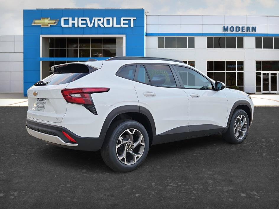 New 2026 Chevrolet Trax LT FWD image 5