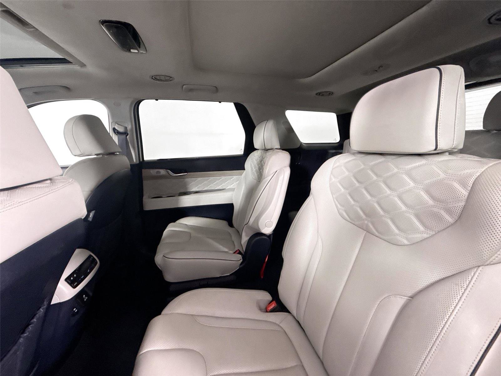 Used 2022 Hyundai Palisade Calligraphy AWD/4WD image 31