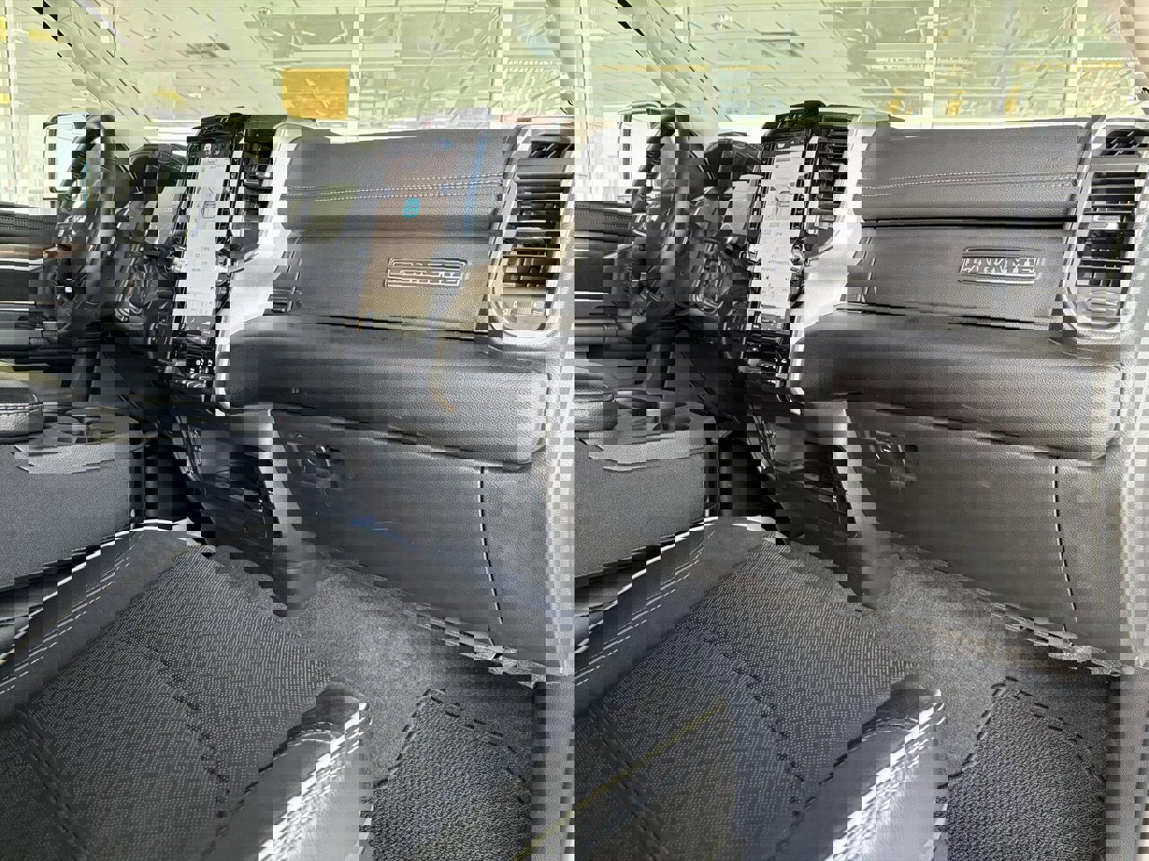 Used 2024 RAM 2500 Laramie w/ Safety Group image 22