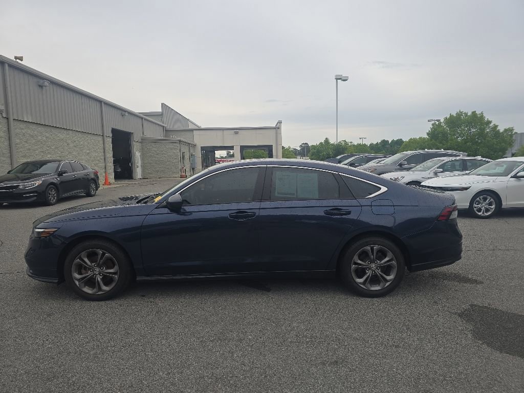 Used 2024 Honda Accord EX image 2