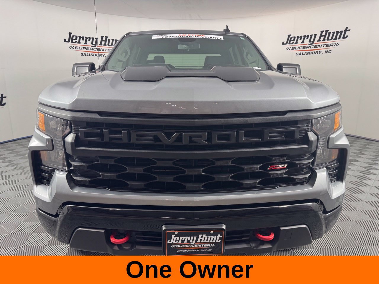 Used 2024 Chevrolet Silverado 1500 Custom Trail Boss AWD/4WD image 4