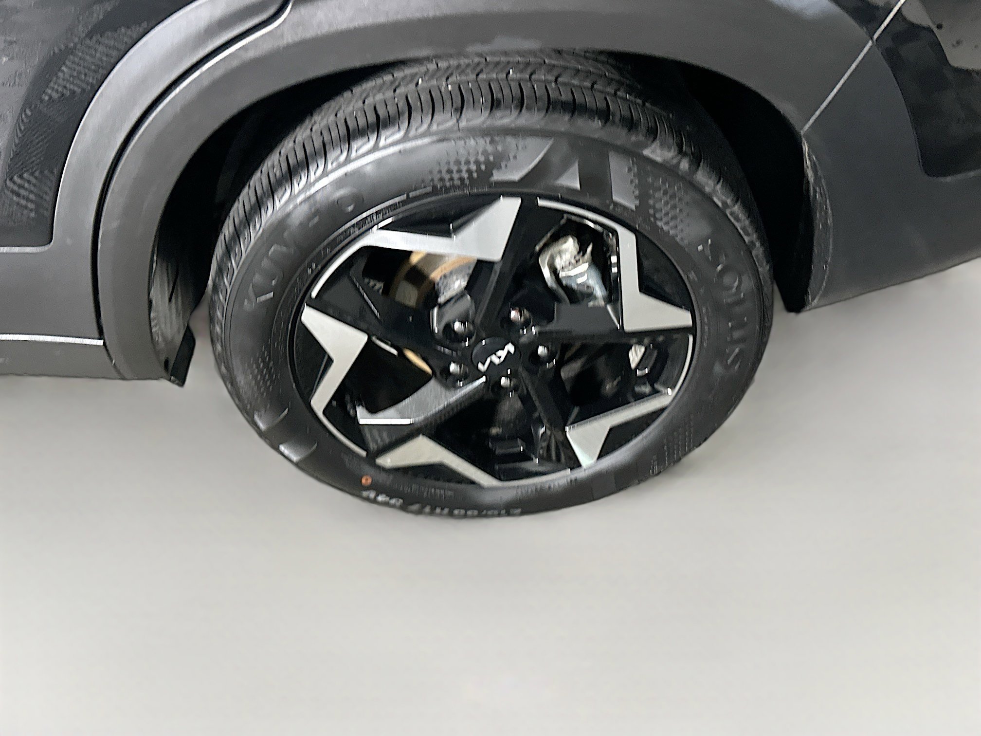 Used 2025 Kia Seltos S image 11