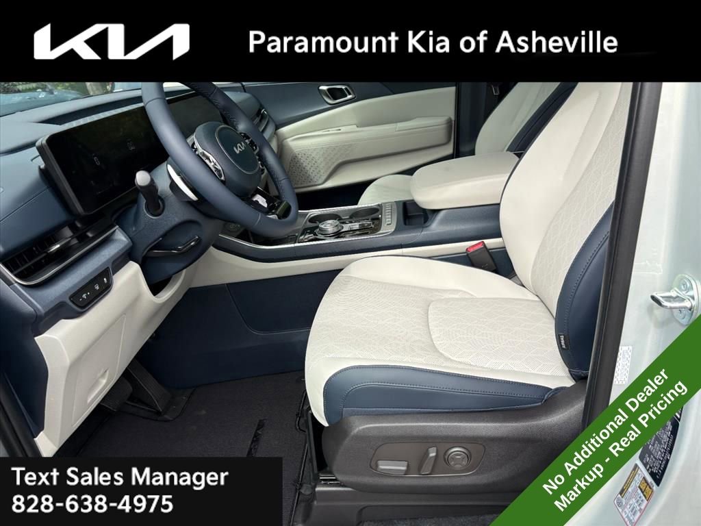 New 2026 Kia Carnival EX image 17