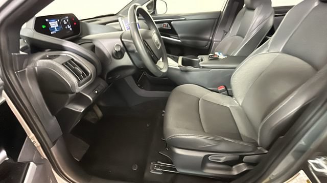 Used 2023 Toyota bZ4X AWD image 12