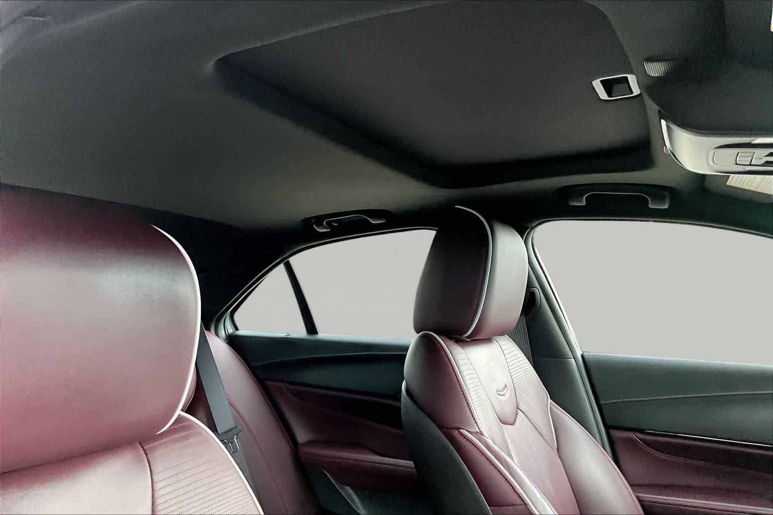 Used 2022 Cadillac CT4 V w/ Technology Package RWD image 14