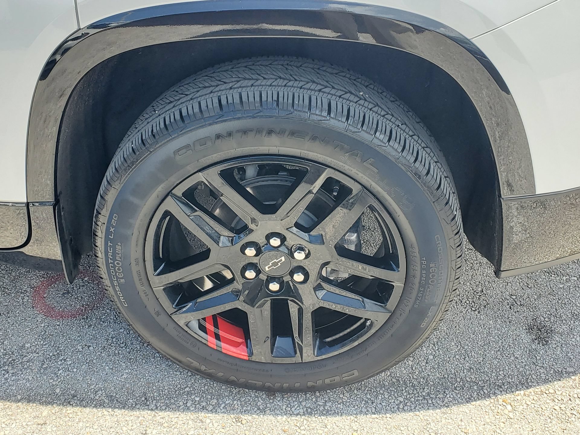 Used 2023 Chevrolet Traverse Premier w/ Redline Edition FWD image 5