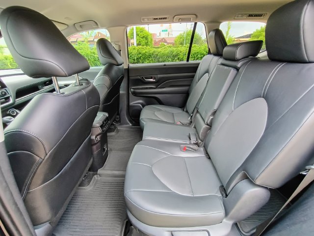 Used 2024 Toyota Grand Highlander FWD image 65