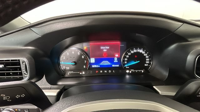 Used 2022 Ford Explorer XLT AWD/4WD image 18
