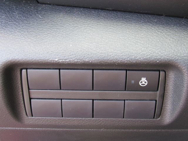 Certified 2024 Nissan Kicks SR w/ SR Premium Package FWD image 28