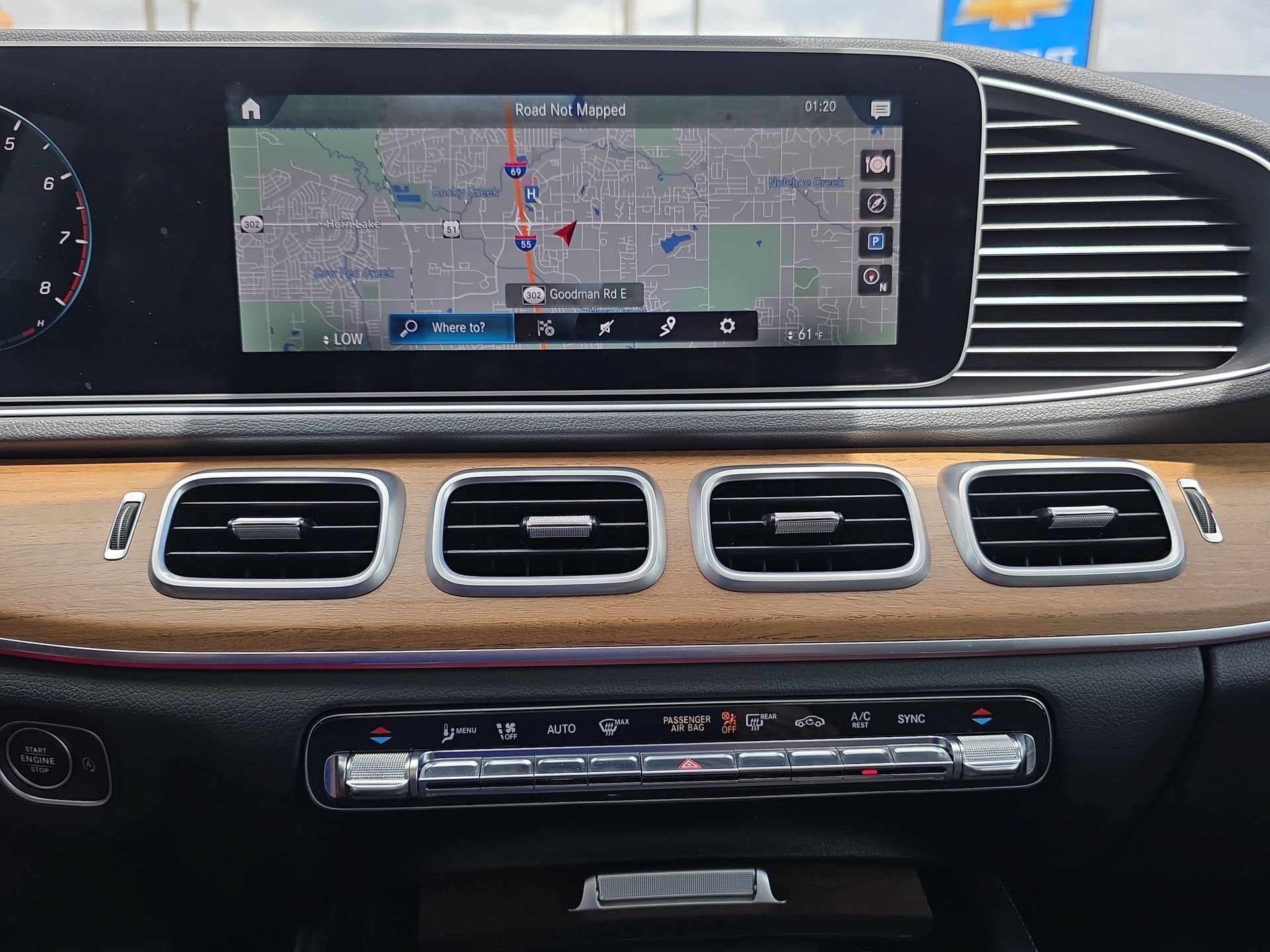 Used 2021 Mercedes-Benz GLE 350 4MATIC image 24