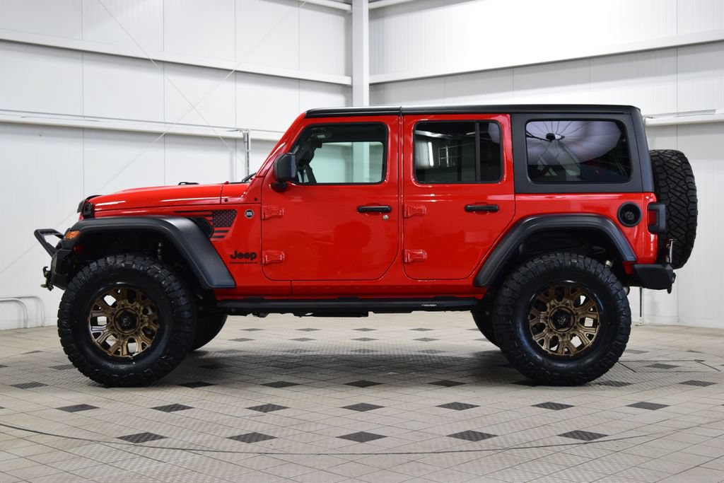 Used 2024 Jeep Wrangler Unlimited Sport AWD/4WD image 4