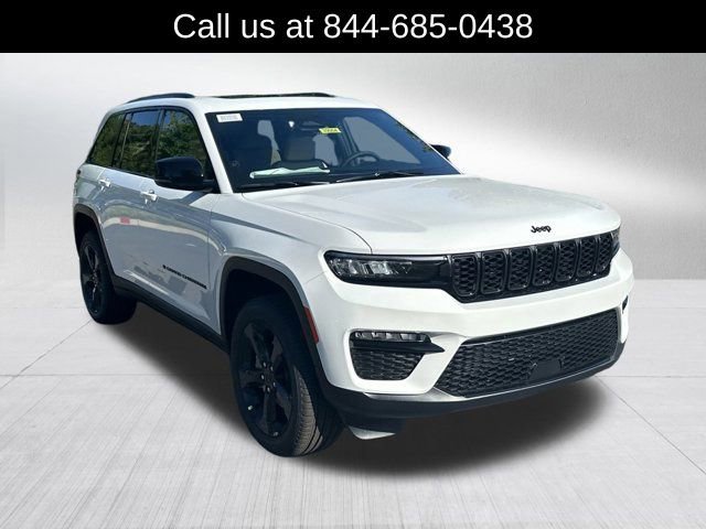 New 2025 Jeep Grand Cherokee Limited w/ Black Appearance Package image 3