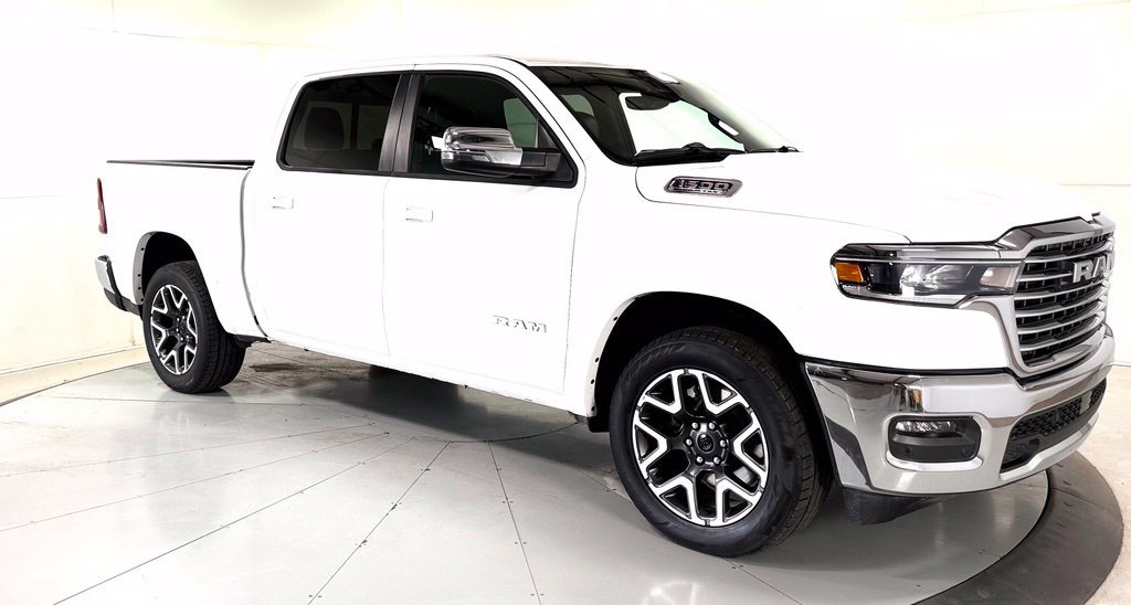 Used 2026 RAM 1500 Laramie AWD/4WD image 1