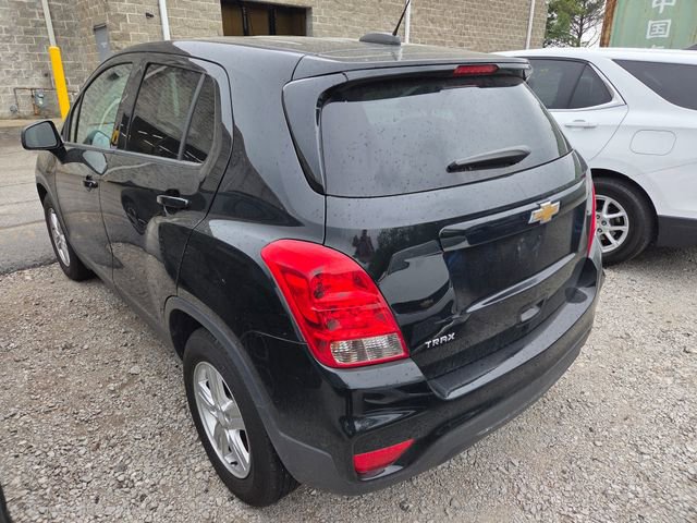 Used 2020 Chevrolet Trax LS w/ Tint and Cruise Package FWD image 7