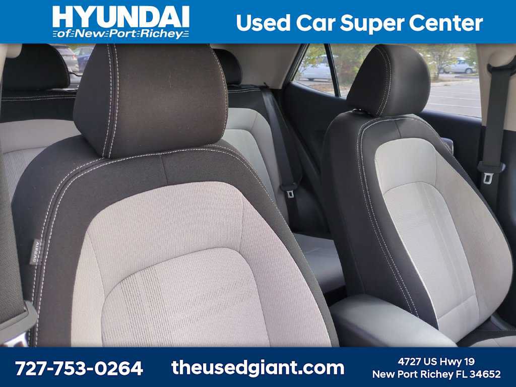 Certified 2023 Hyundai Venue SEL w/ Cargo Package FWD image 6